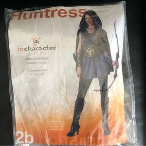 5/$15 Halloween costumes Huntress